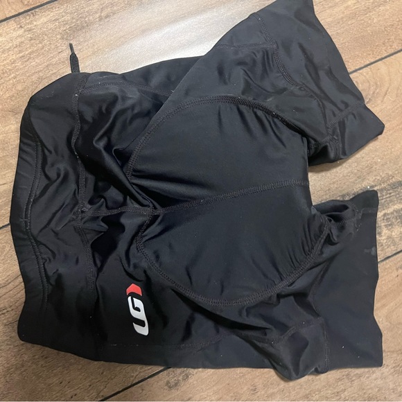Garneau Black Women’s Cycling Shorts Small - Picture 2 of 3